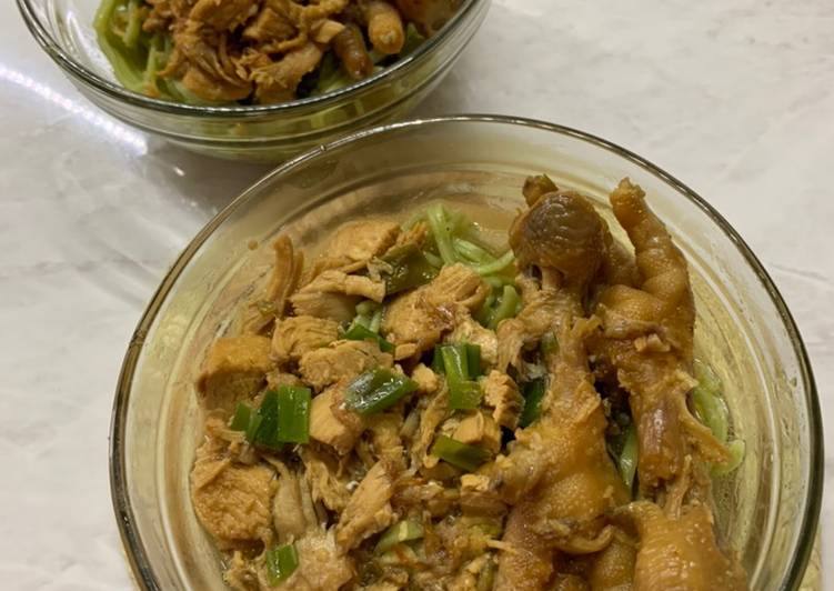 Mie bayam ayam ceker