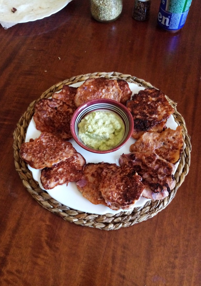Una foto de Tortitas de coll morada con kéfir y salsa kéfir