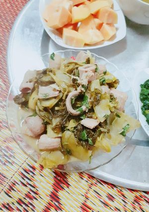 Hình của món Lòng già xào dưa.