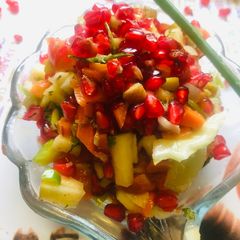 A picture of Pomegranate veggie Salad.