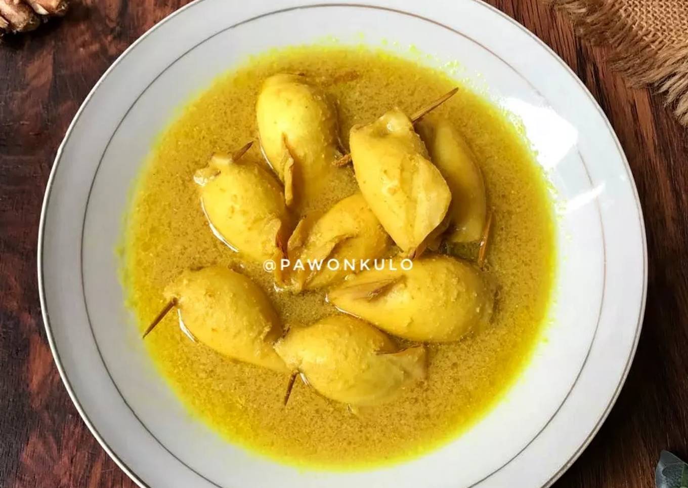 Cumi kuah kuning isi tahu