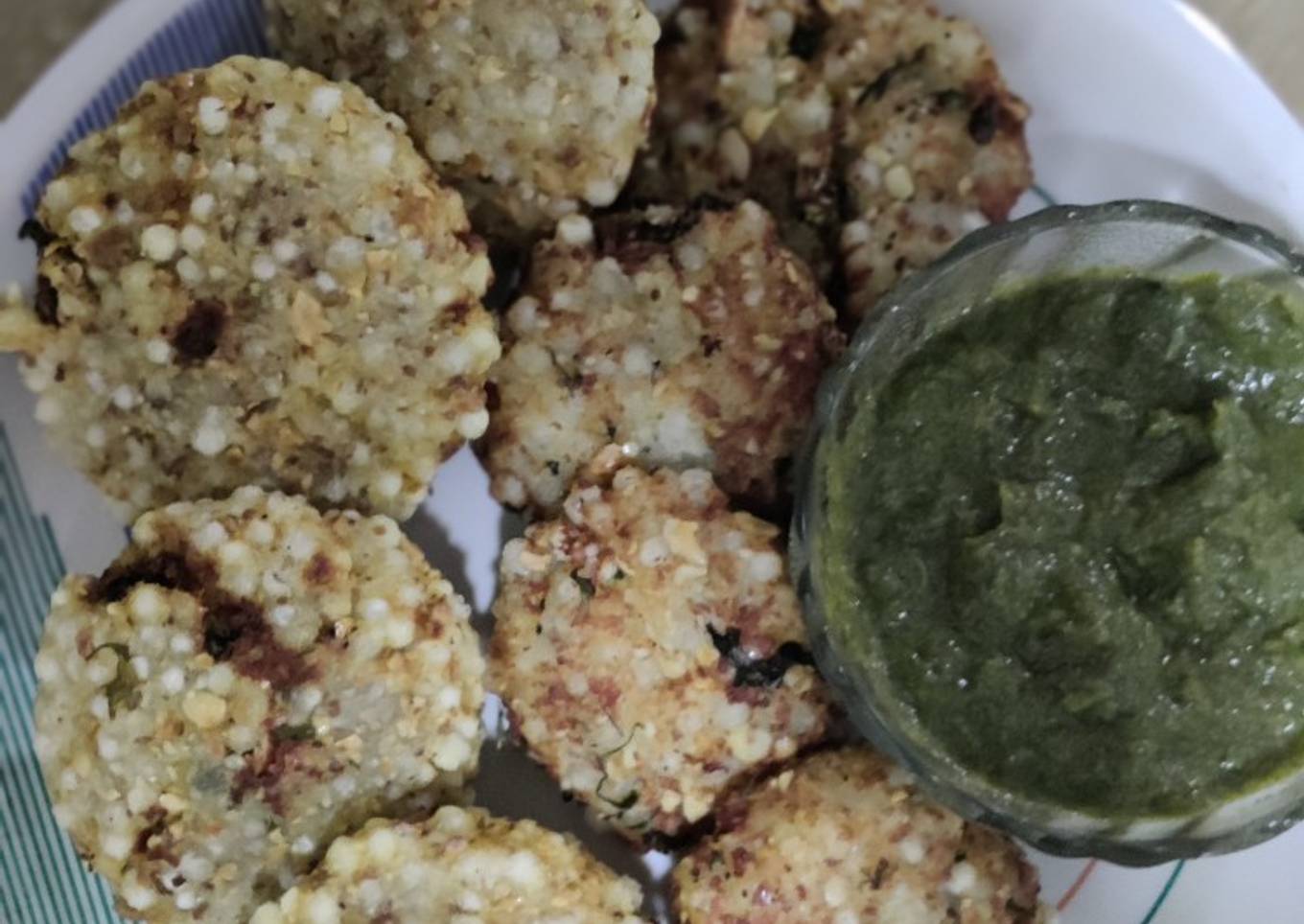 Stuffed sabudana tikki