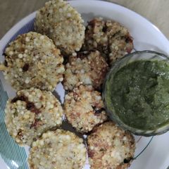 A picture of Stuffed sabudana tikki.