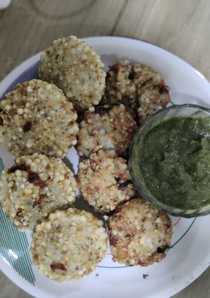 A picture of Stuffed sabudana tikki.