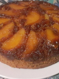 Una foto de Torta de manzana invertida con aceite 🍎