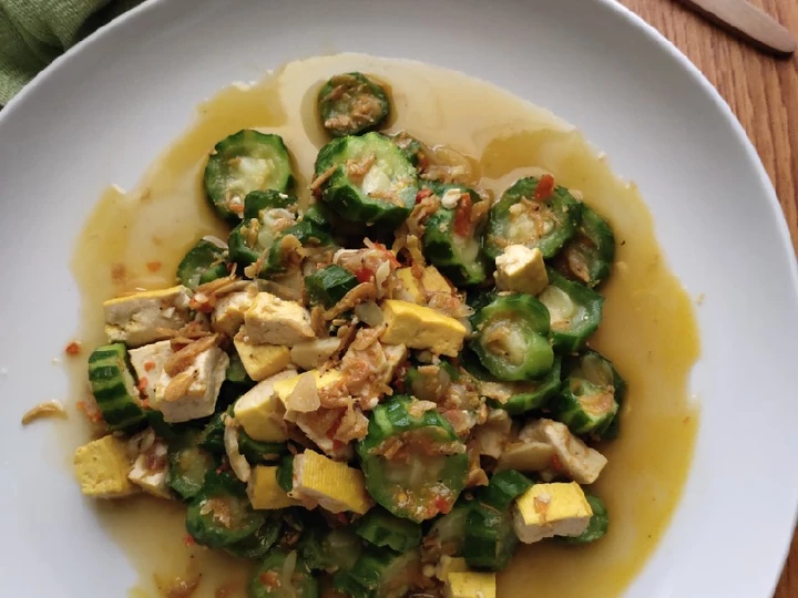 Cara Gampang Menyiapkan Resep Tumis Gambas/oyong yang Uenak Anti Ribet, Uenak Banget