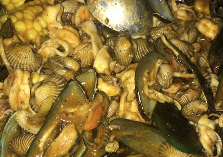 Langkah Mudah untuk Membuat 16. Seafood saos padang (hasil recook) yang Lezat