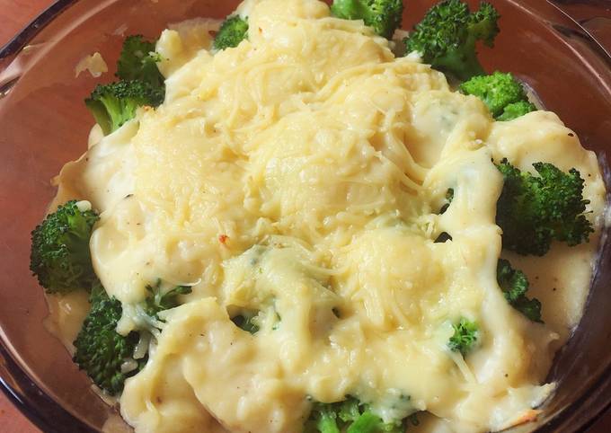 Resep Baked Cheesy Potato Broccoli Anti Gagal