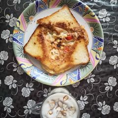 A picture of Egg sandwich.