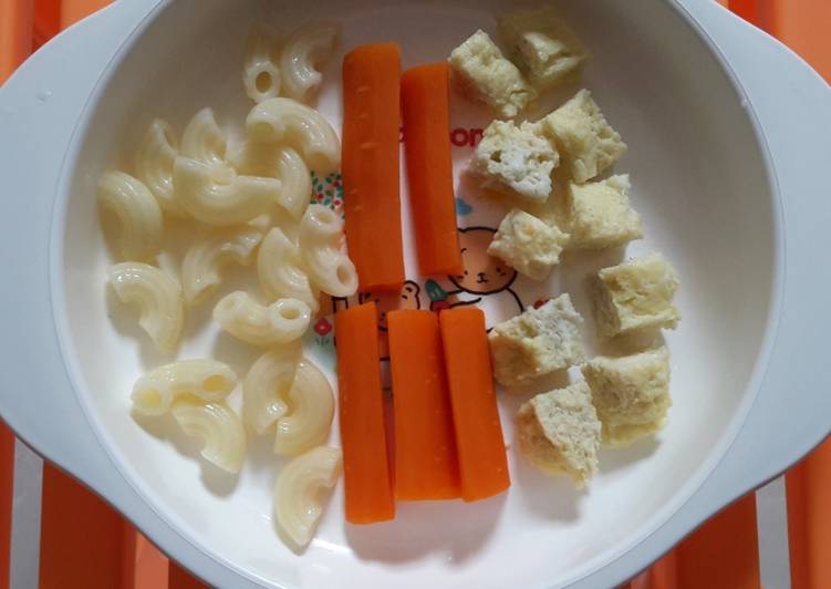 Cara memasak [Menu 4 Bintang MPASI] Makaroni rebus, Wortel kukus, Tahu-Telur kukus, Lezat Sekali