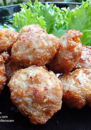 รูปของ หมูสับปลาเค็มทอด