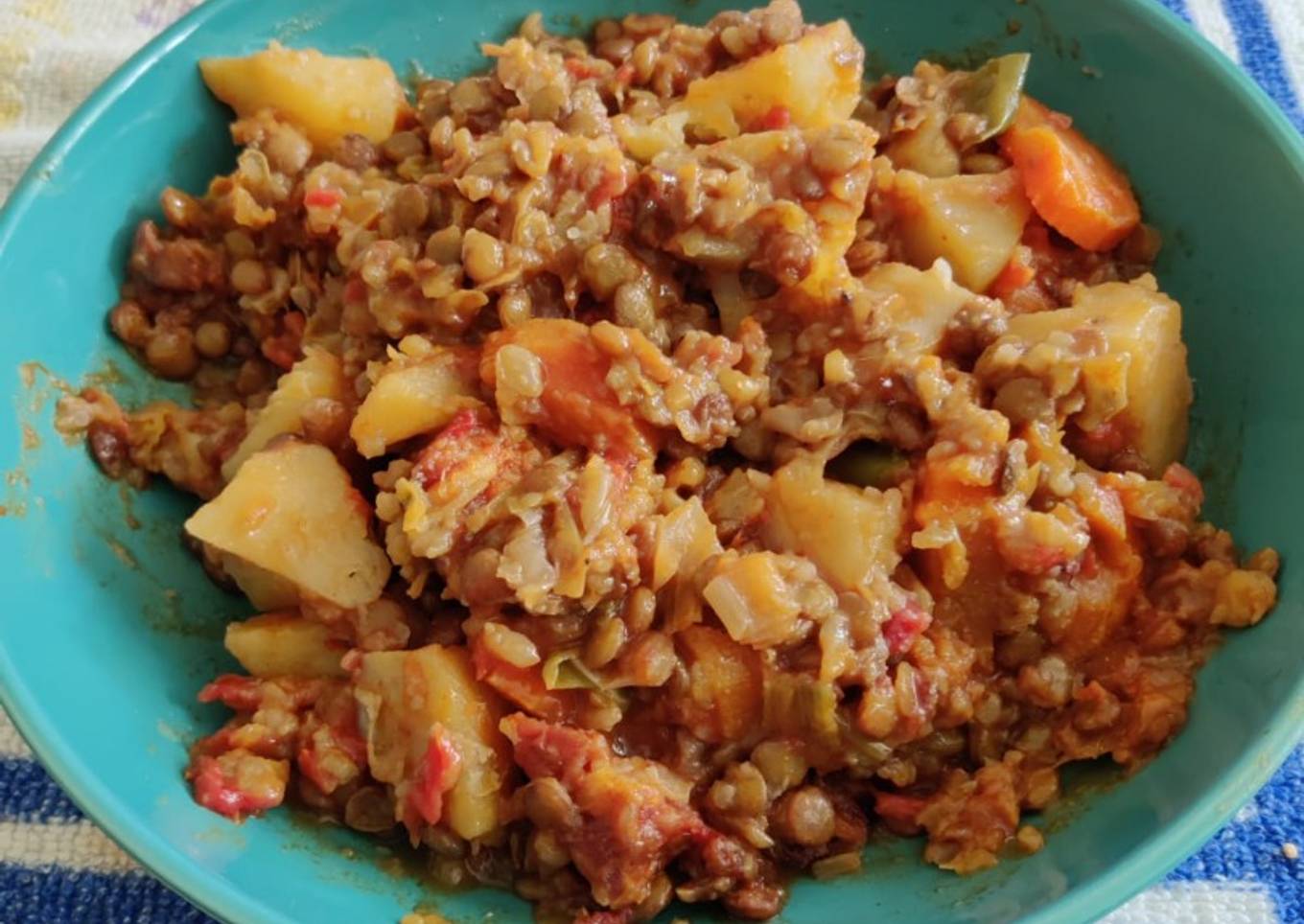 Lentejas con verduras y lote asturiano