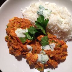 A picture of Chicken Tikka Massala.