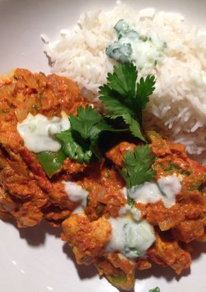A picture of Chicken Tikka Massala.