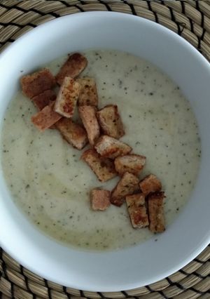 Una foto de Puré de Calabacín y Patatas