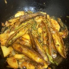 A picture of Karely with Aloo🥒🥒🥔🧅.