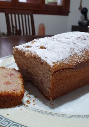 Una foto de Budín de Frutillas 🍓