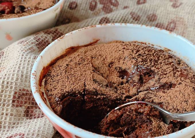 Low Carb (Keto-Friendly) Chocolate Mugs Cake