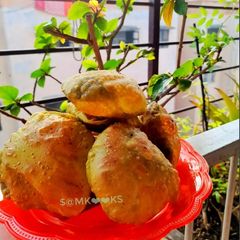 A picture of Water Spinach Puri.