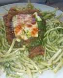 Tallarines verdes con bistec apanado (estilo steakzza)