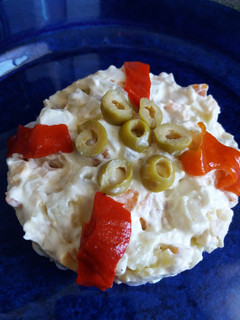 Una foto de Ensaladilla rusa veraniega