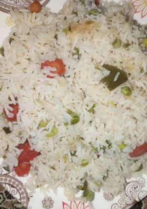 A picture of Chinese vegetable rice.
