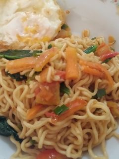 Foto resep Mie Nyemek Sayur