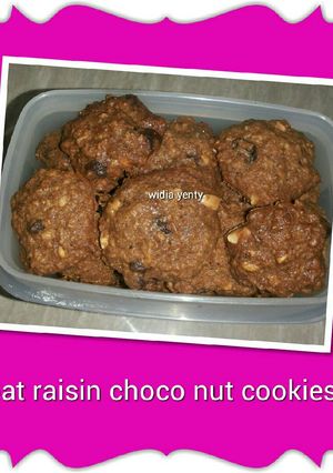 Foto resep Oat raisin choco nut cookies