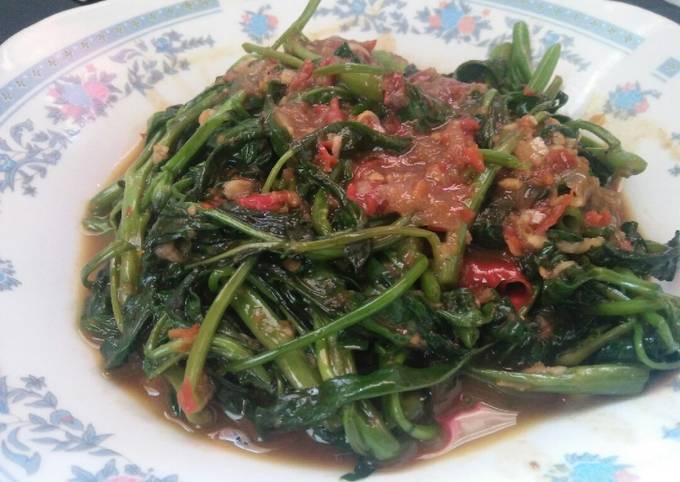 Resep Kangkung Belacanterasi Oleh Megaa Silviaa Cookpad