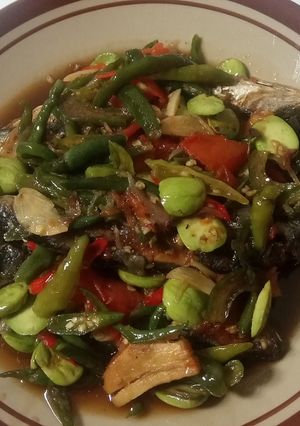 Foto resep Tumis cue keranjang cabe ijo campur pete