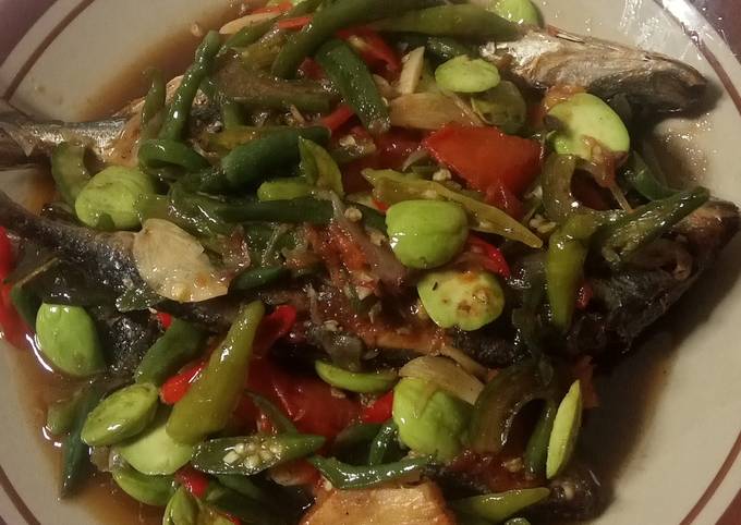 Resep Tumis cue keranjang cabe ijo campur pete Anti Gagal