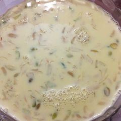 A picture of Sheer Khurma.