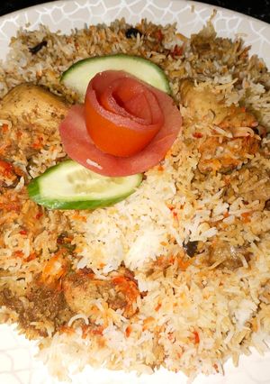 A picture of Spicy Chicken Biryani unique style.