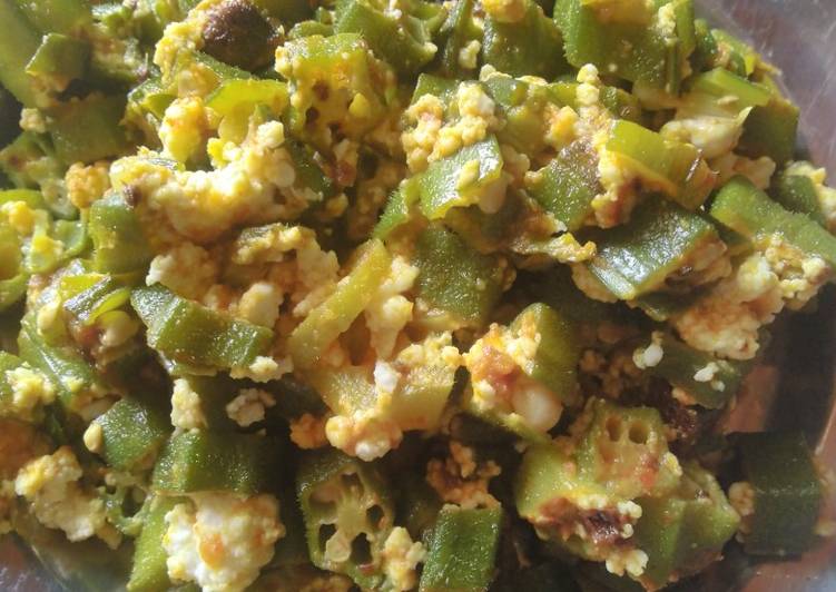 Steps to Cook Ultimate Bhindi paneer bhujia