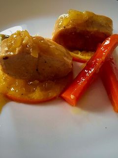 Una foto de Pavo en salsa de naranja y canela