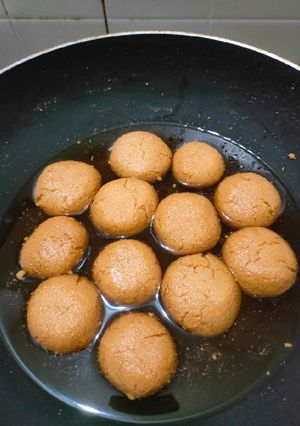 A picture of Caramel Rasgulla.