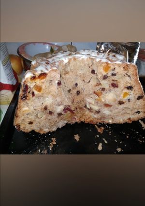 Omlós bögrés gyümölcskenyér - Karácsonyra recept fotója