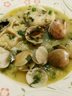 Una foto de Merluza en salsa verde