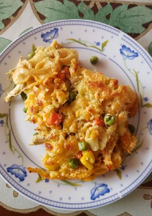 Una foto de Torta de fideos con verduras y pollo