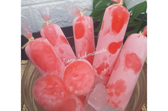 Cara Gampang Menyiapkan Es Lilin Kelapa Muda Merah Putih Anti Gagal