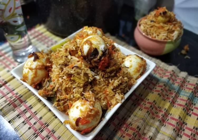 How to Prepare Any-night-of-the-week Paneer and Egg Biryani