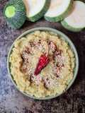 Hummus con zucchini crudo