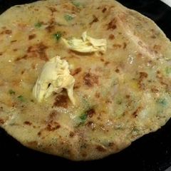A picture of Roasted Gobhi parantha.