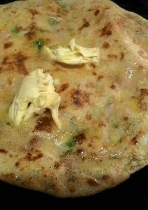 A picture of Roasted Gobhi parantha.