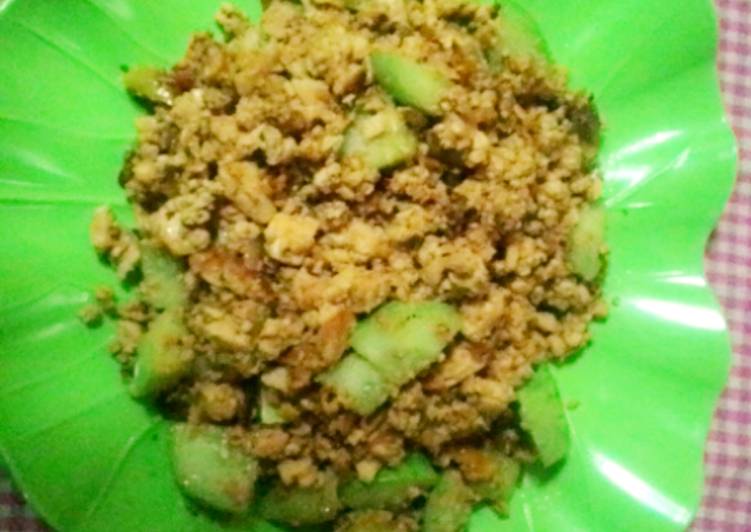 Langkah Mudah untuk Membuat Orek Tahu campur ketimun Anti Gagal