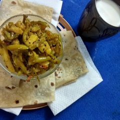A picture of Ivy Gourd Potato Sabji In Cooker.