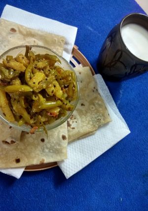 A picture of Ivy Gourd Potato Sabji In Cooker.