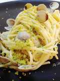 Spaghetti di semola di grano duro con lupini e bottarga