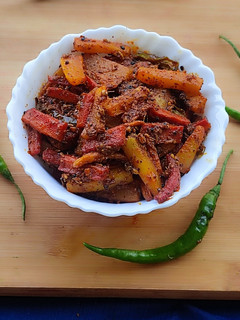 A picture of Instant Carrot & Raddish Achaar.