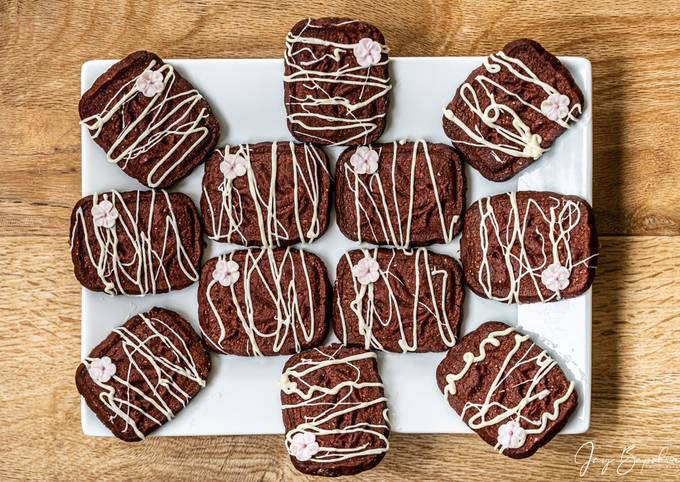 Red velvet butter cookies